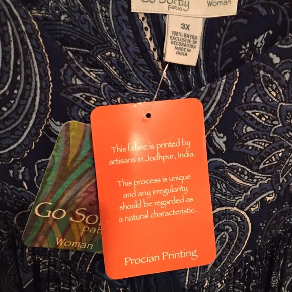 NWT Elegant Navy Paisley Kaftan 3X Firm Price - Picture 3 of 3